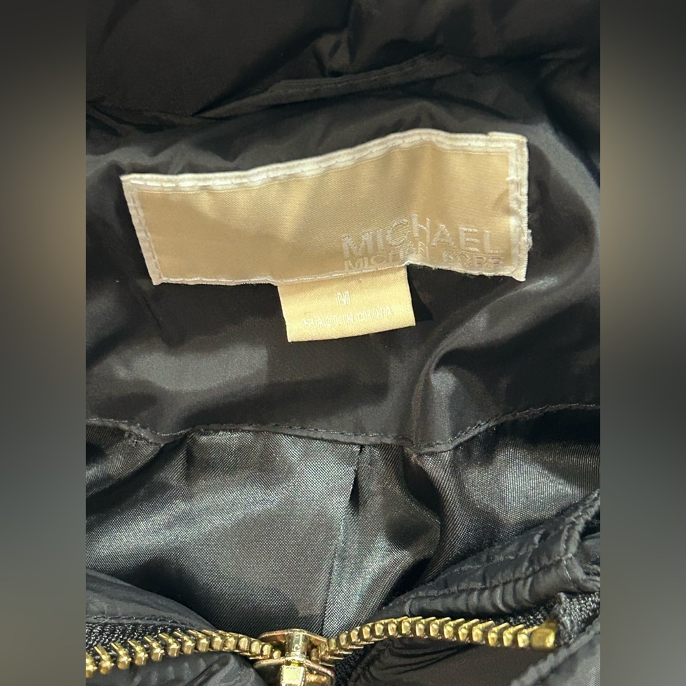 ❥𝗠𝗜𝗖𝗛𝗔𝗘𝗟 𝗞𝗢𝗥𝗦: Women’s Faux-Fur-Trim Hooded Chevron Down Puffer Parka Coat - Picture 6 of 13
